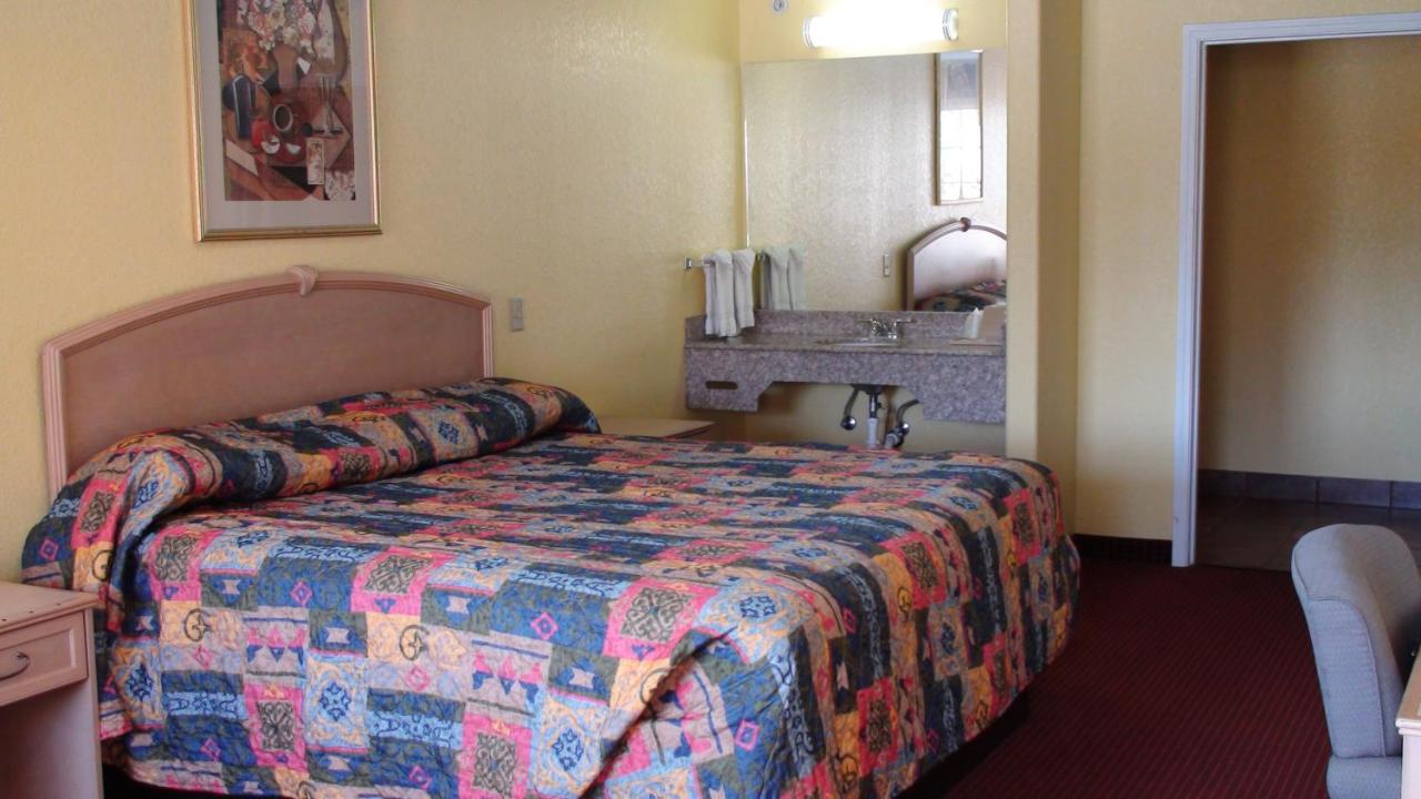 Winnquest Inn