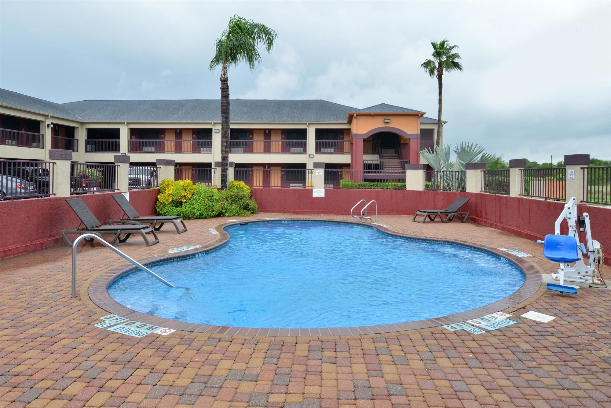Americas Best Value Inn & Suites San Benito