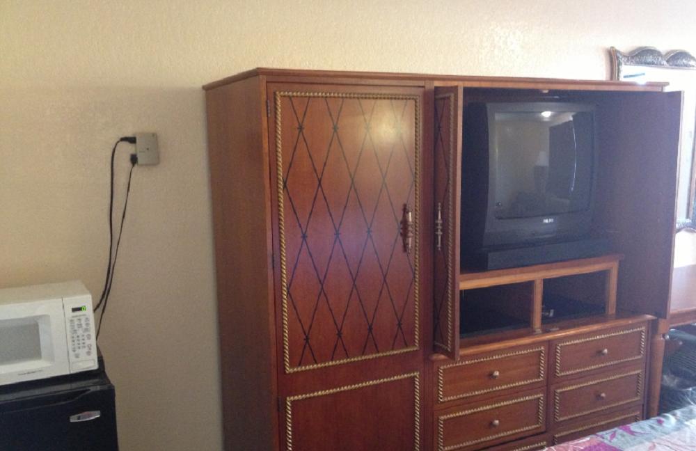 Days Inn by Wyndham San Marcos