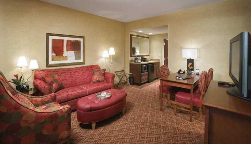 Embassy Suites San Marcos Spa & Conference