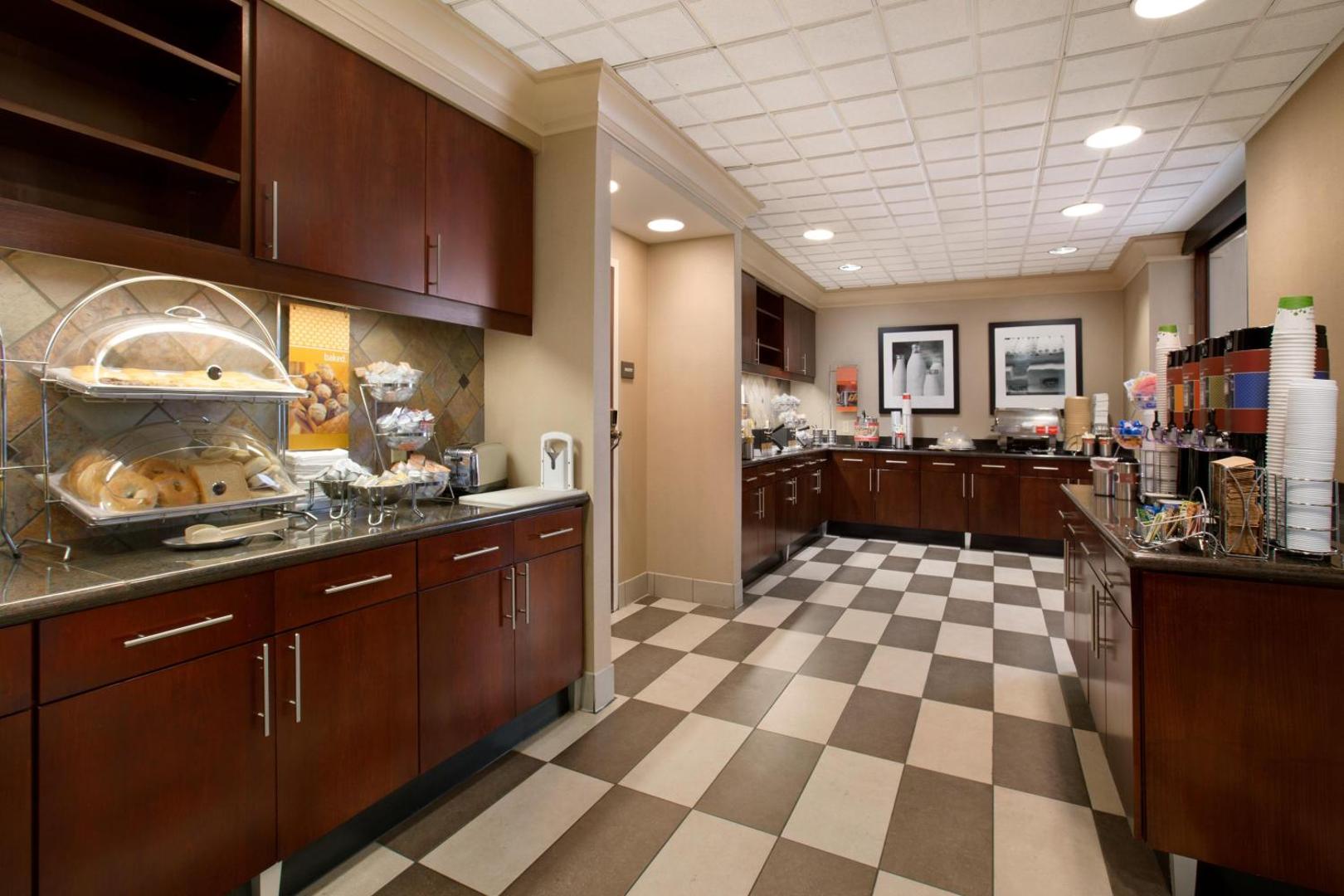 Hampton Inn & Suites San Marcos