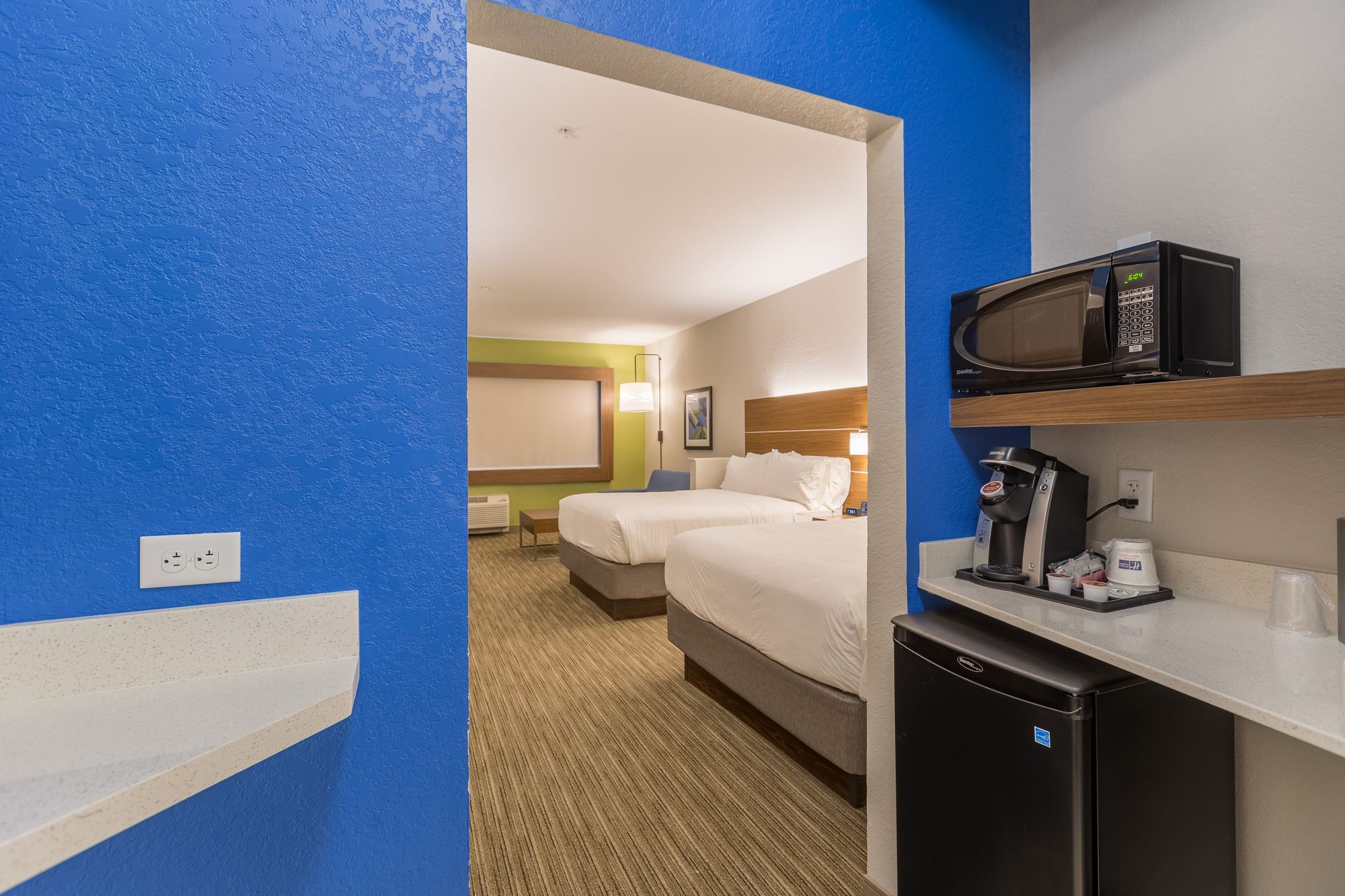Holiday Inn Express & Suites San Marcos South