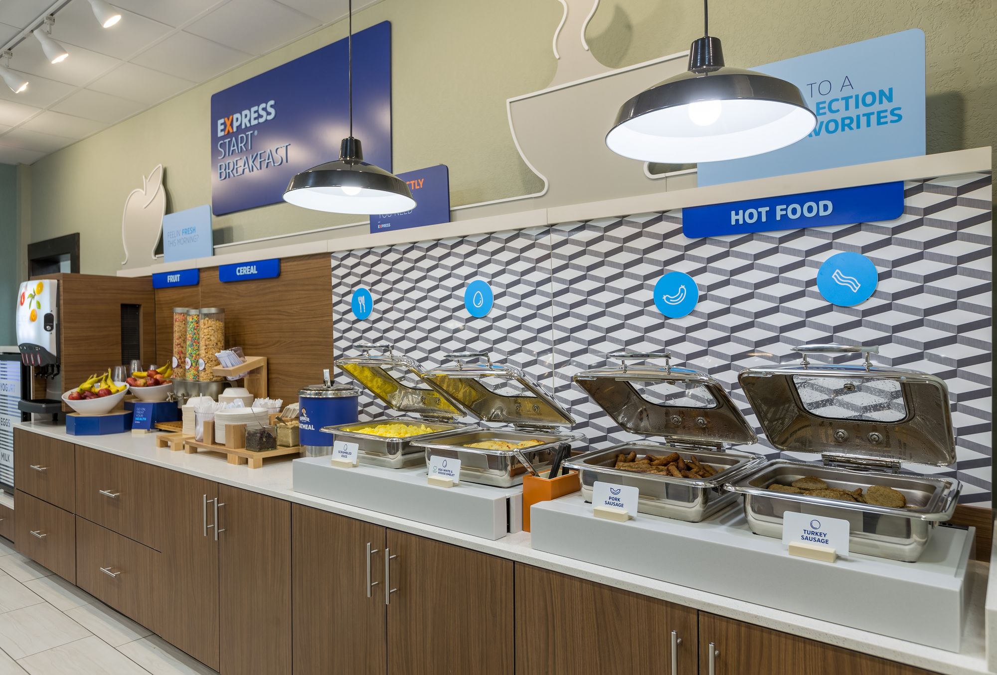 Holiday Inn Express & Suites San Marcos South