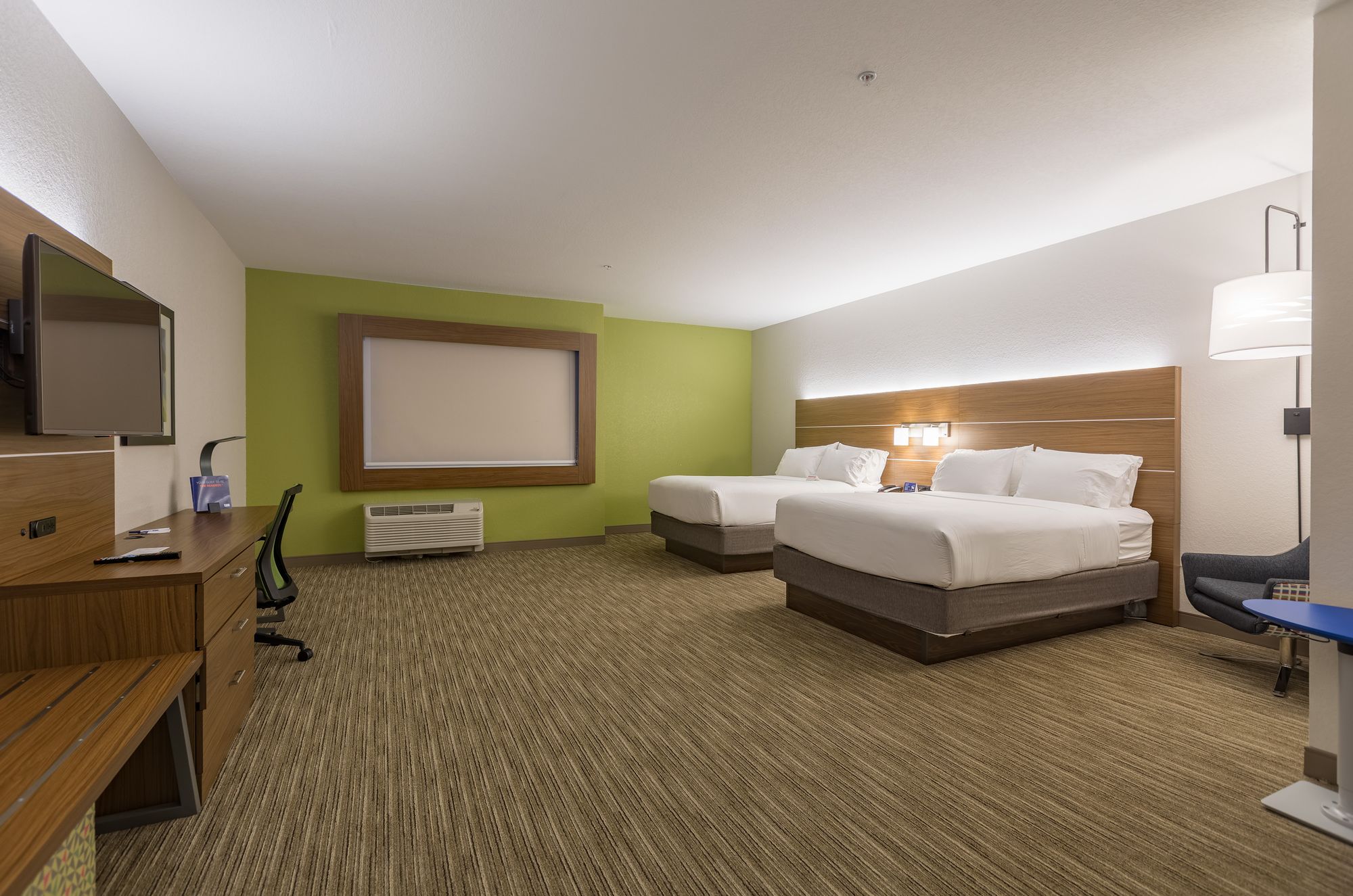 Holiday Inn Express & Suites San Marcos South