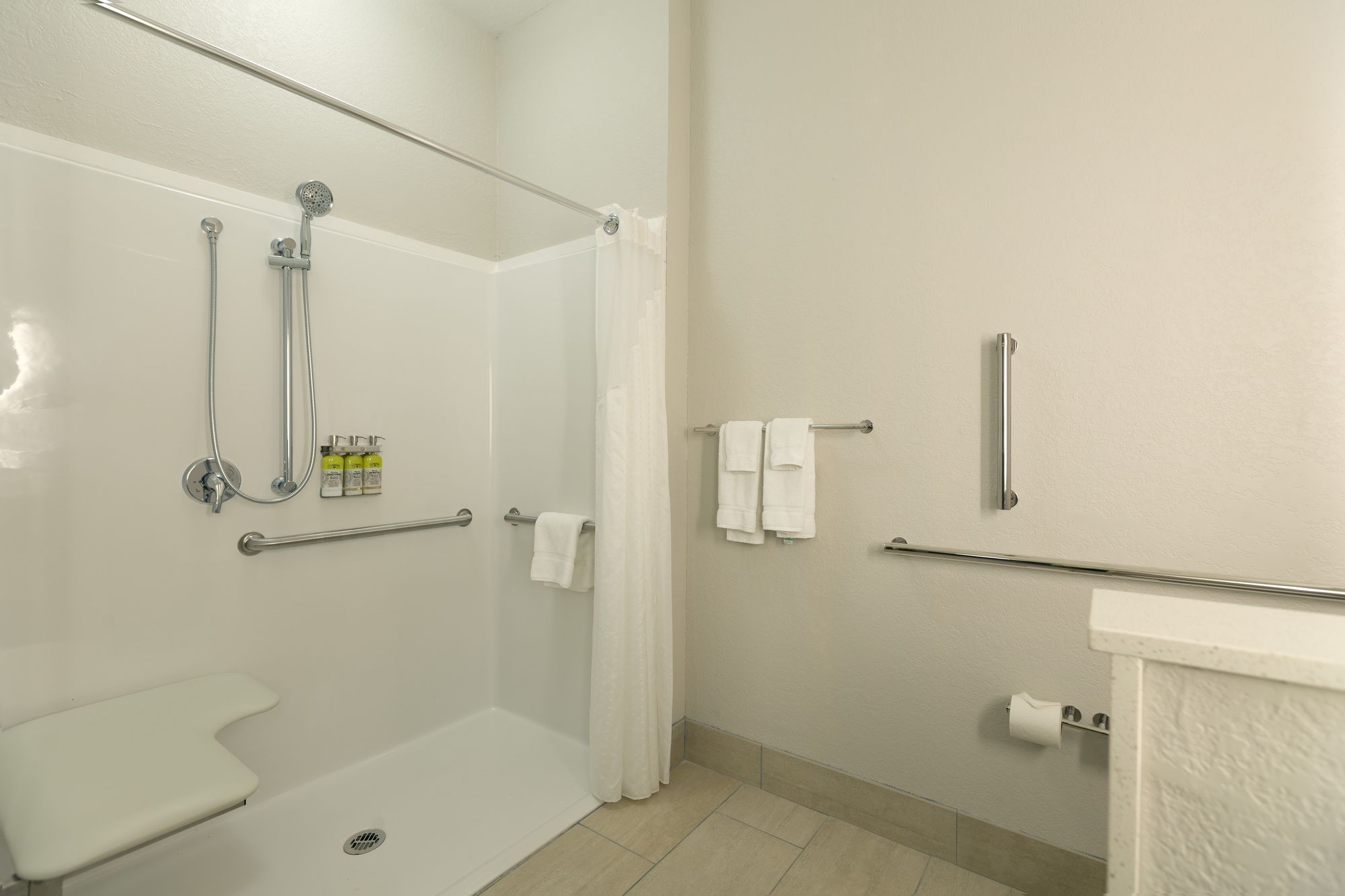 Holiday Inn Express & Suites San Marcos South