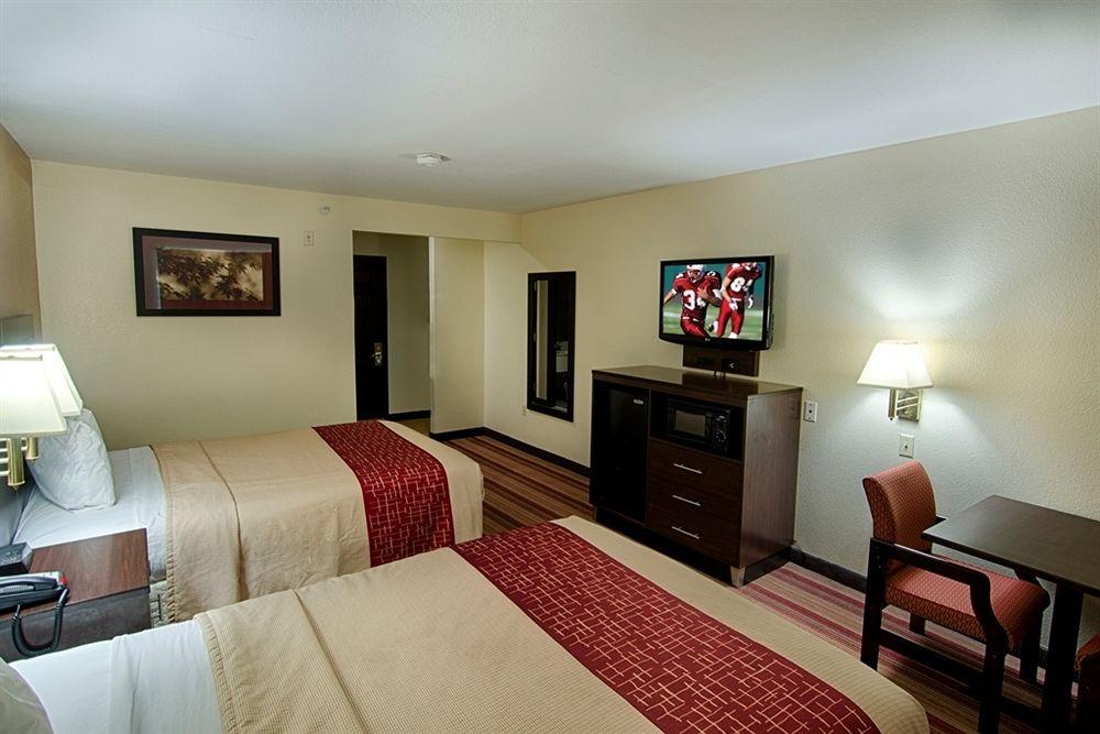 Red Roof Inn San Marcos