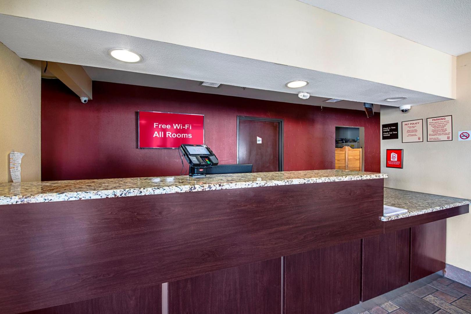 Red Roof Inn San Marcos