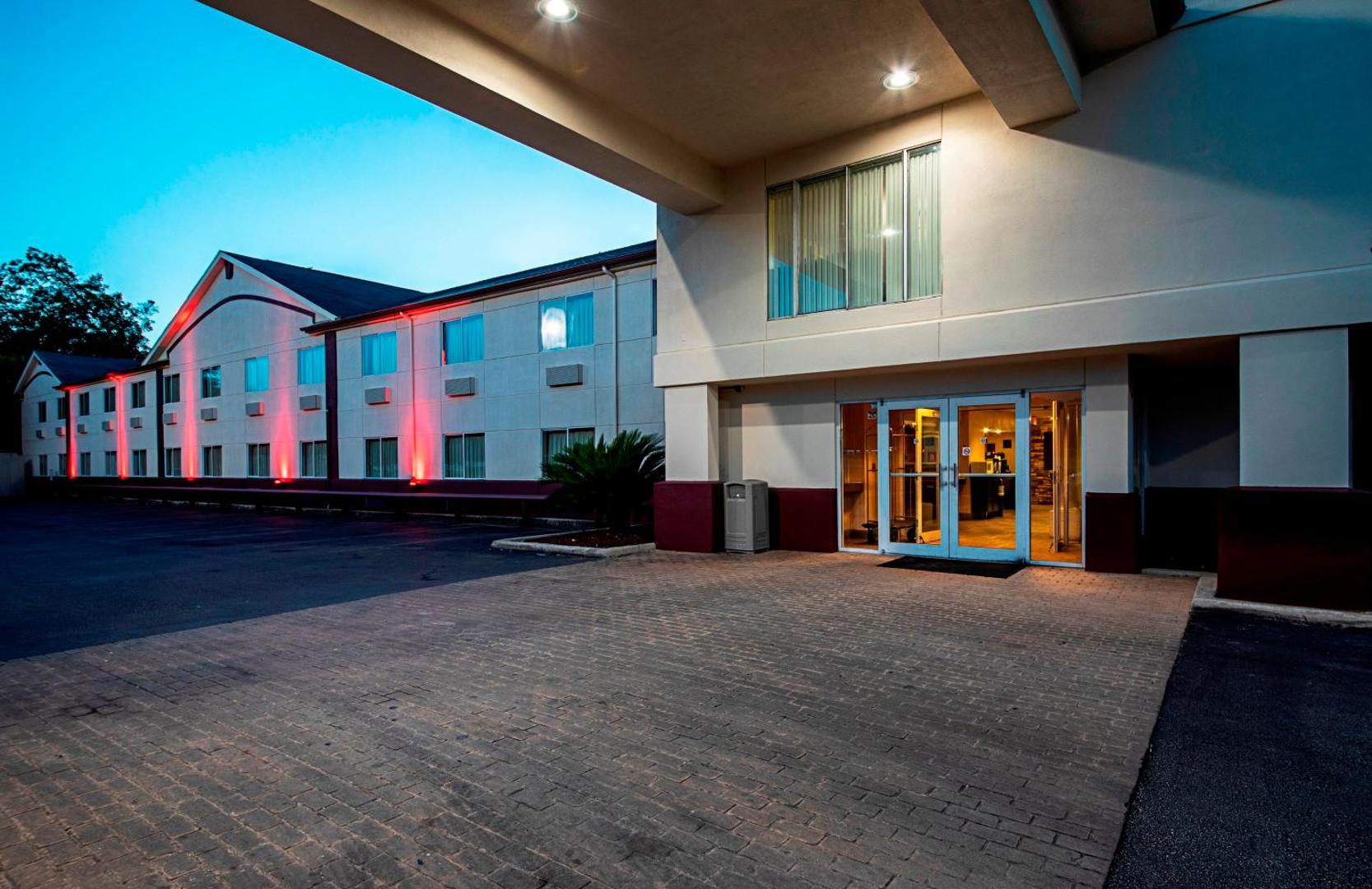 Red Roof Inn San Marcos