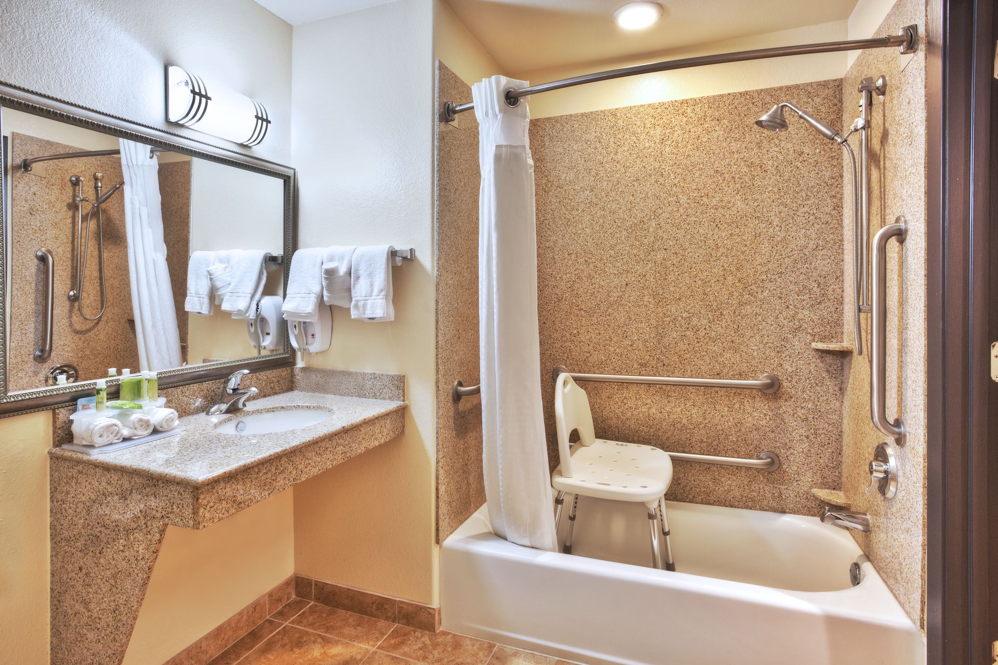 Holiday Inn Express Hotel & Suites Sealy