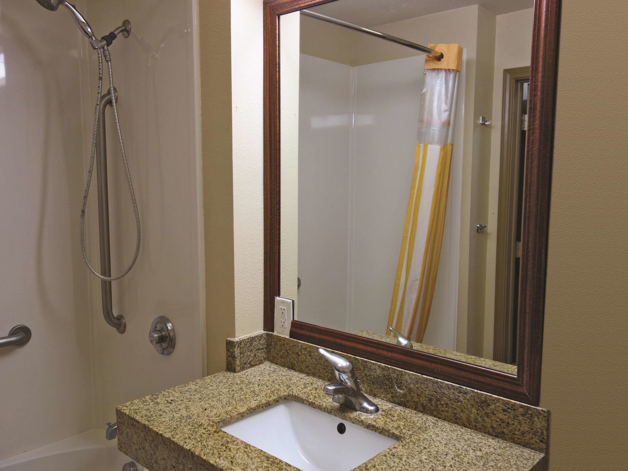 La Quinta Inn & Suites by Wyndham Seguin