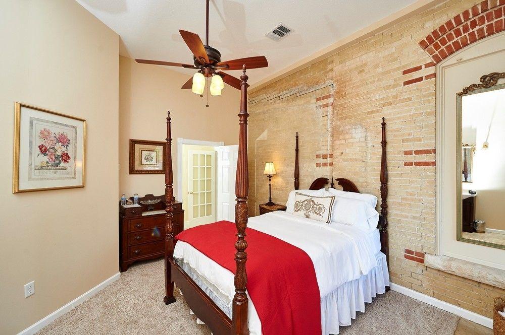 Olivia Mansion
