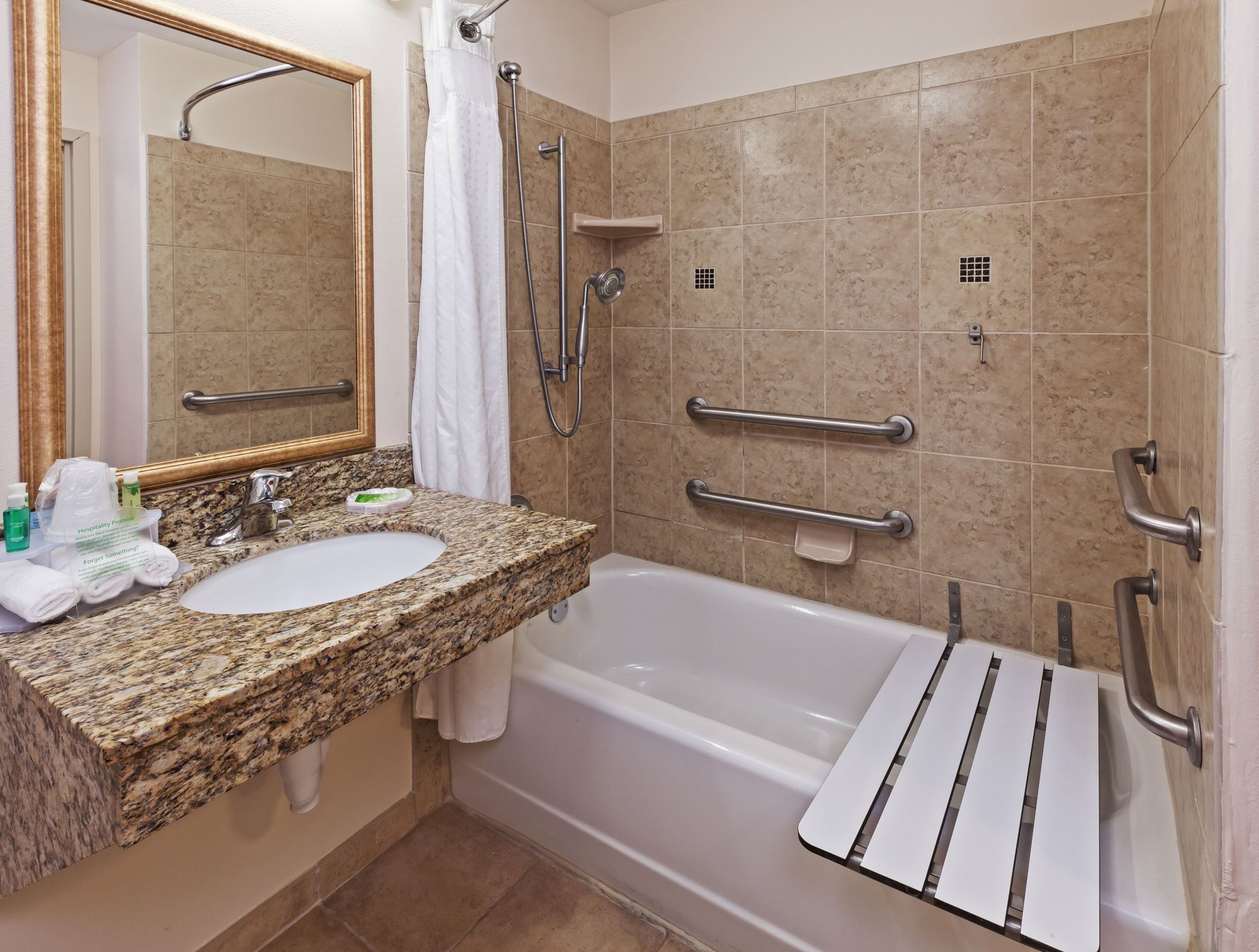 Holiday Inn Express & Suites Selma