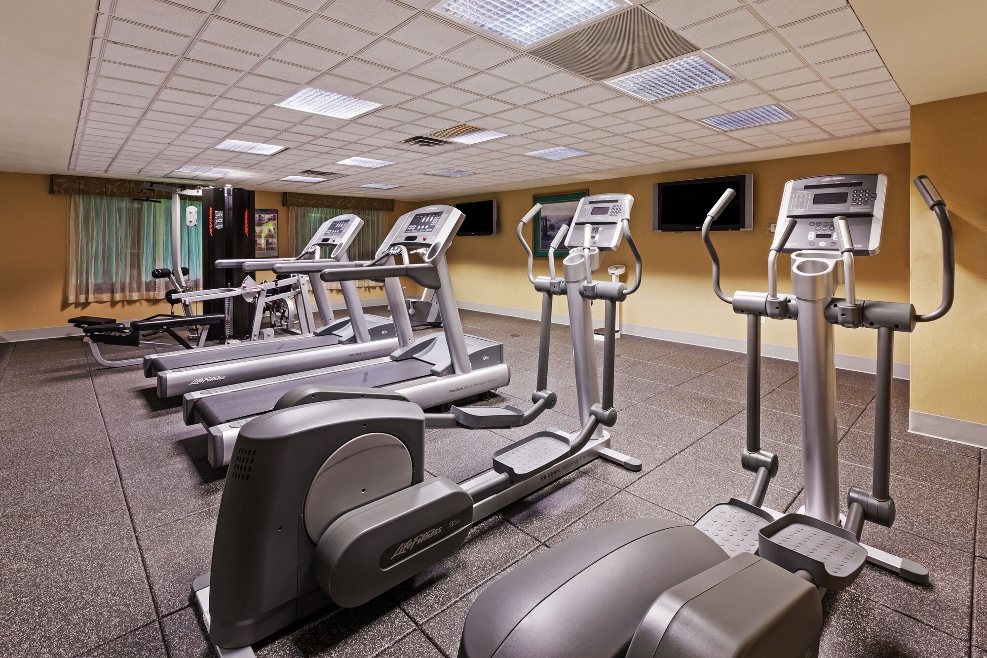 Holiday Inn Express & Suites Selma