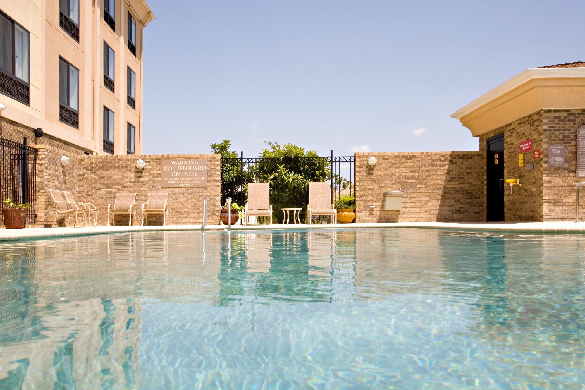 Holiday Inn Express & Suites Selma