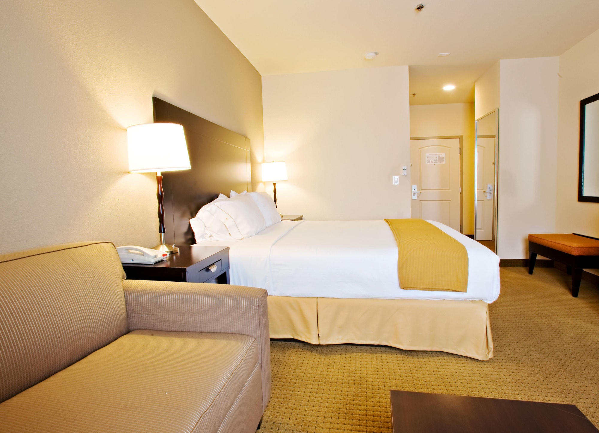 Holiday Inn Express & Suites Shamrock North