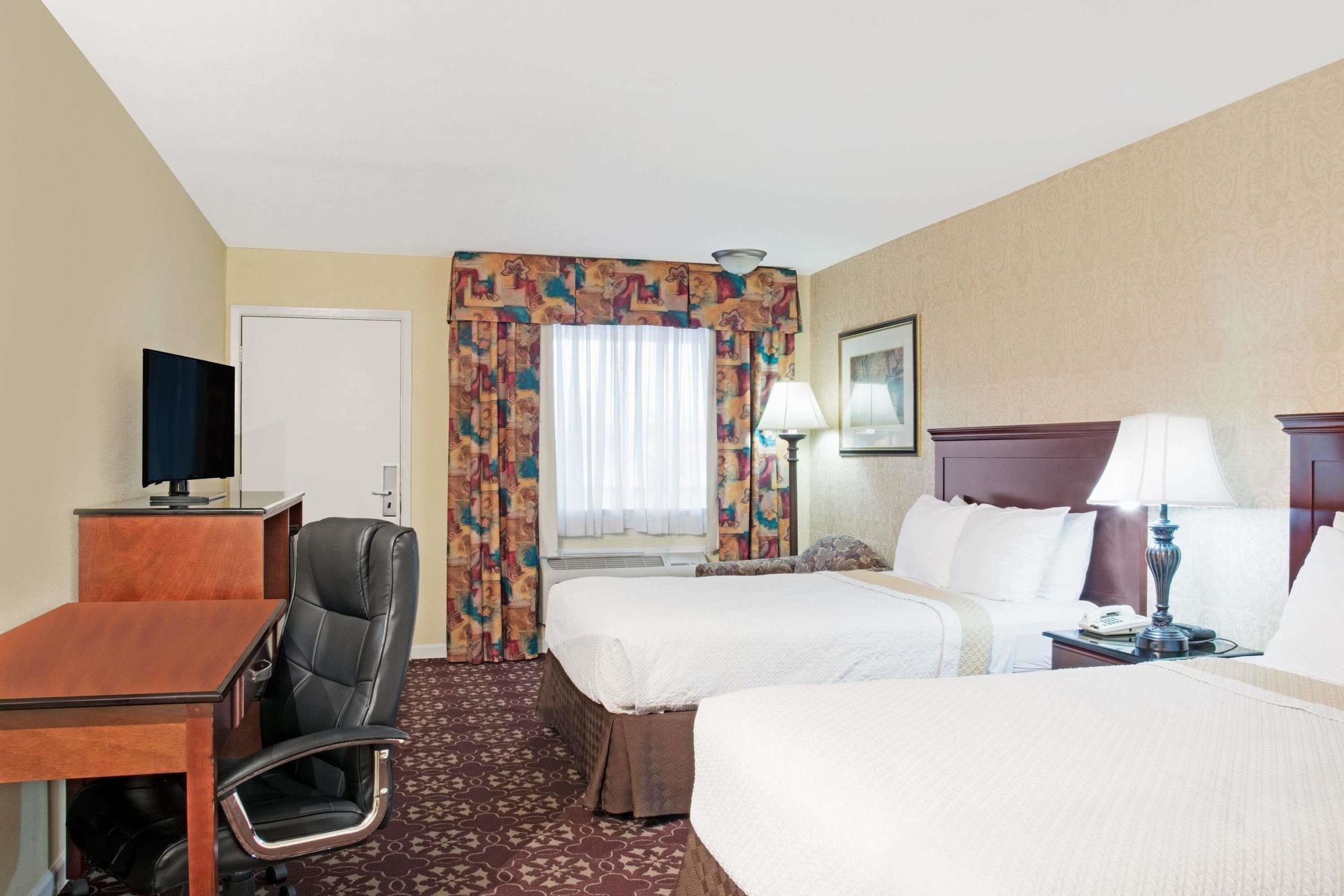 Days Inn by Wyndham Shenandoah