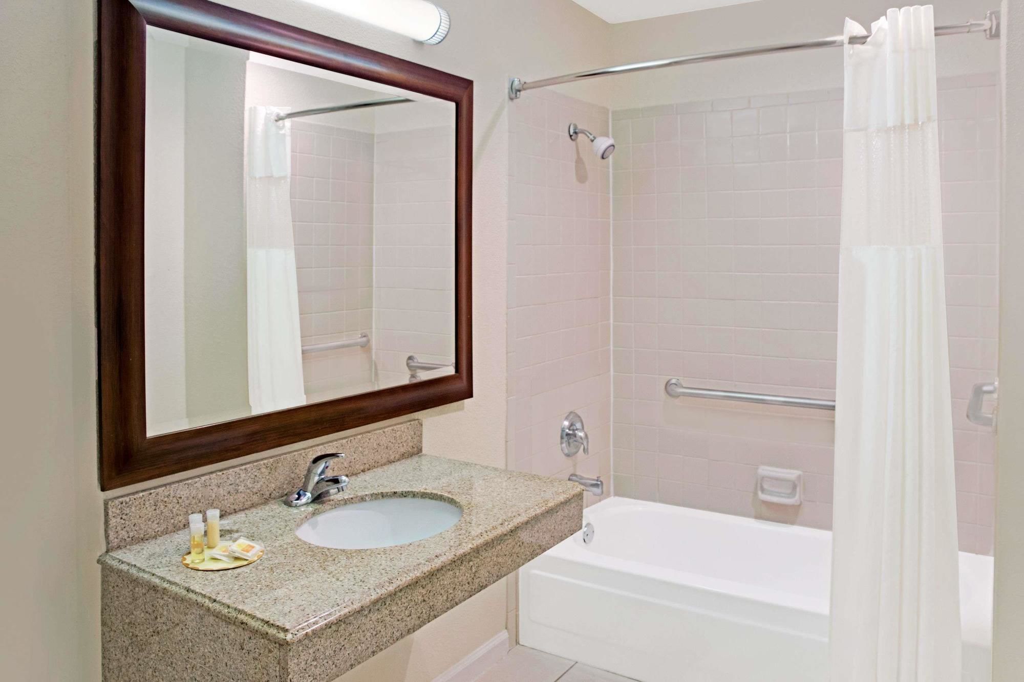 Days Inn by Wyndham Shenandoah