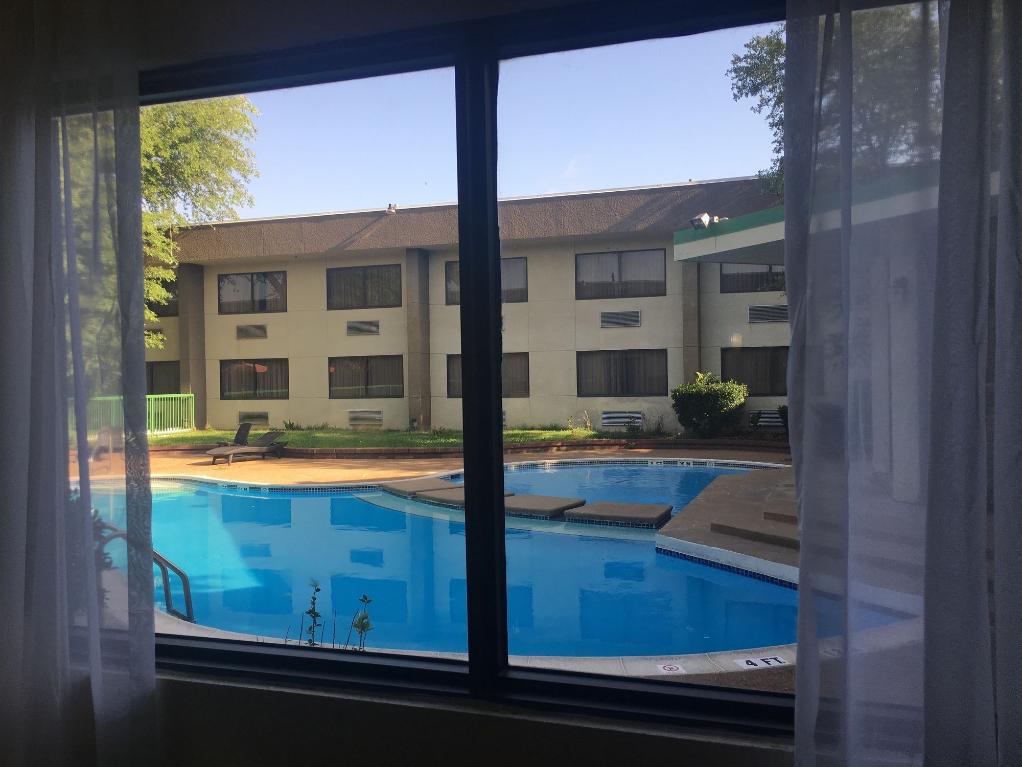 Days Inn by Wyndham Sherman