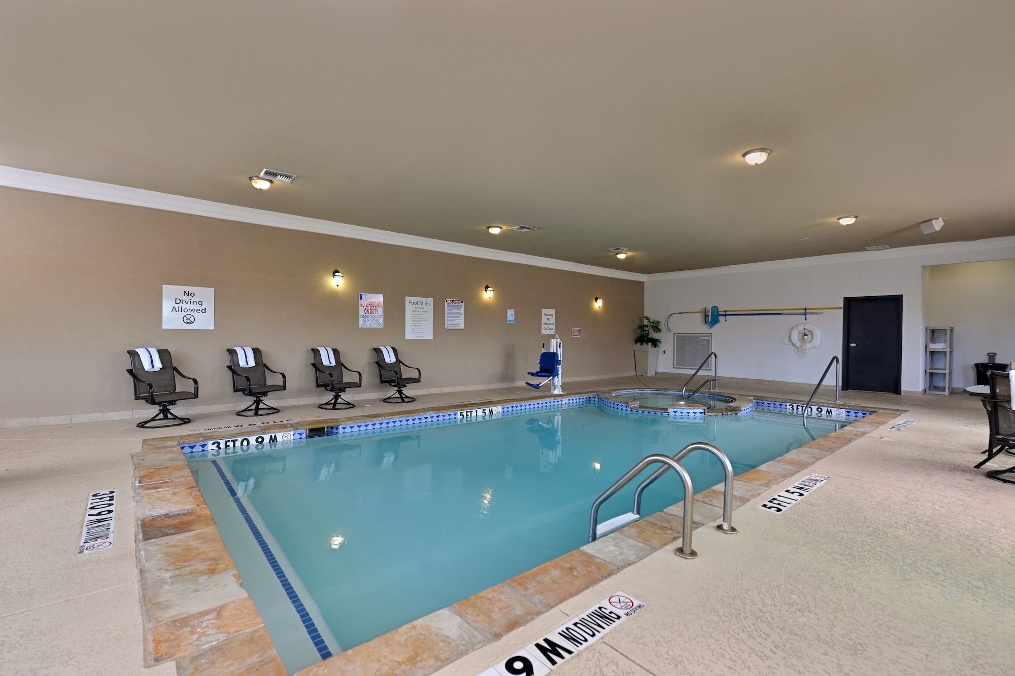 Holiday Inn Express Hotel & Suites Sherman Hwy 75