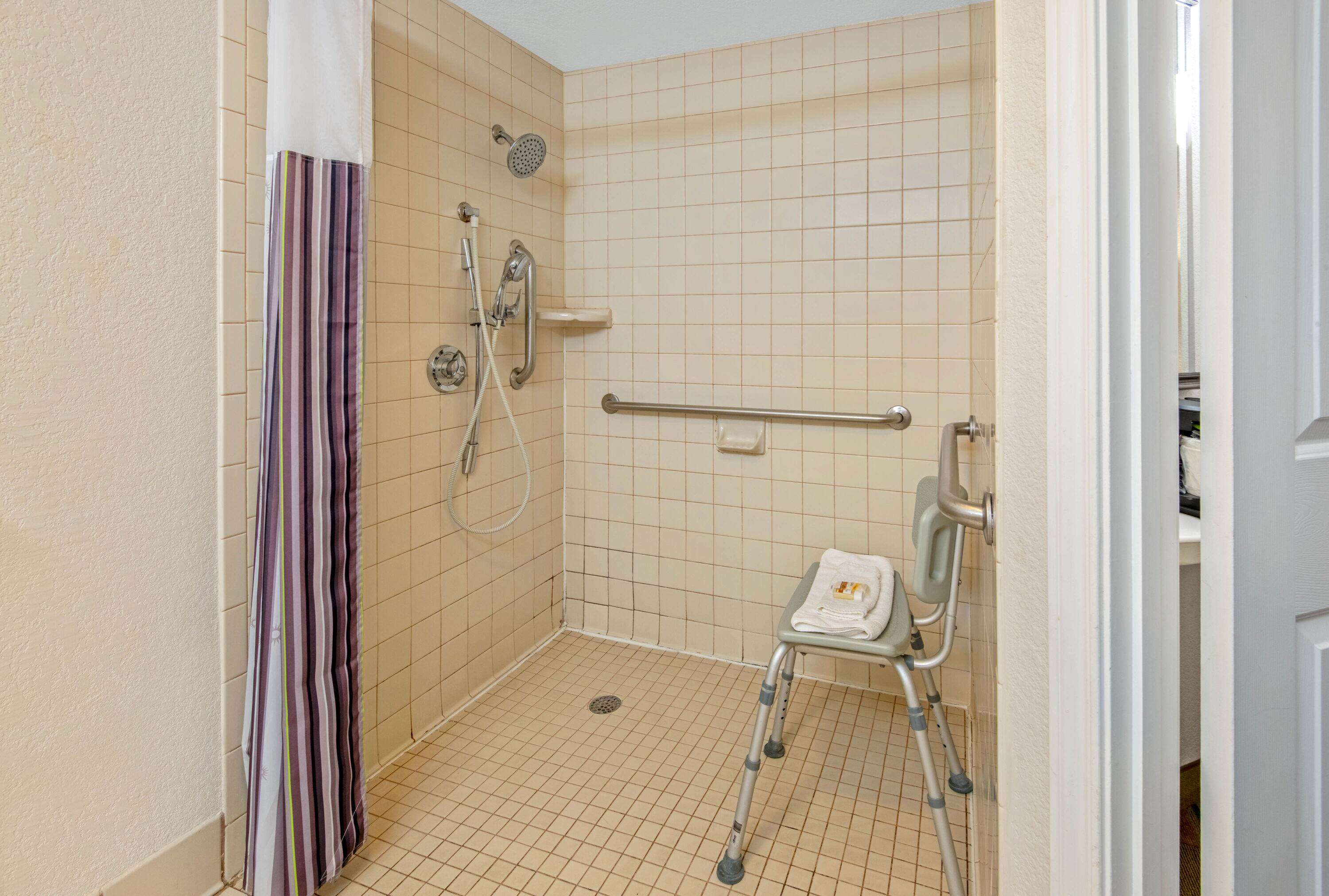 La Quinta Inn & Suites by Wyndham Sherman