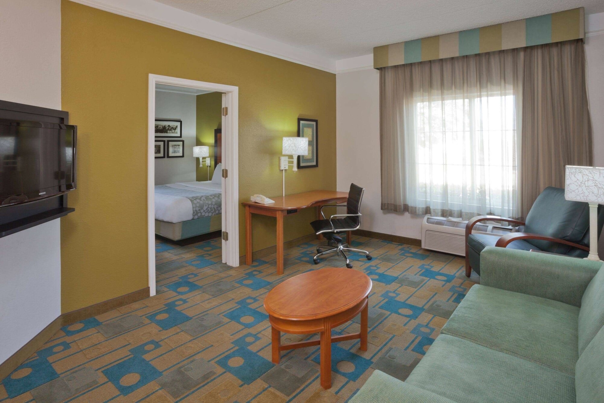 La Quinta Inn & Suites by Wyndham Sherman