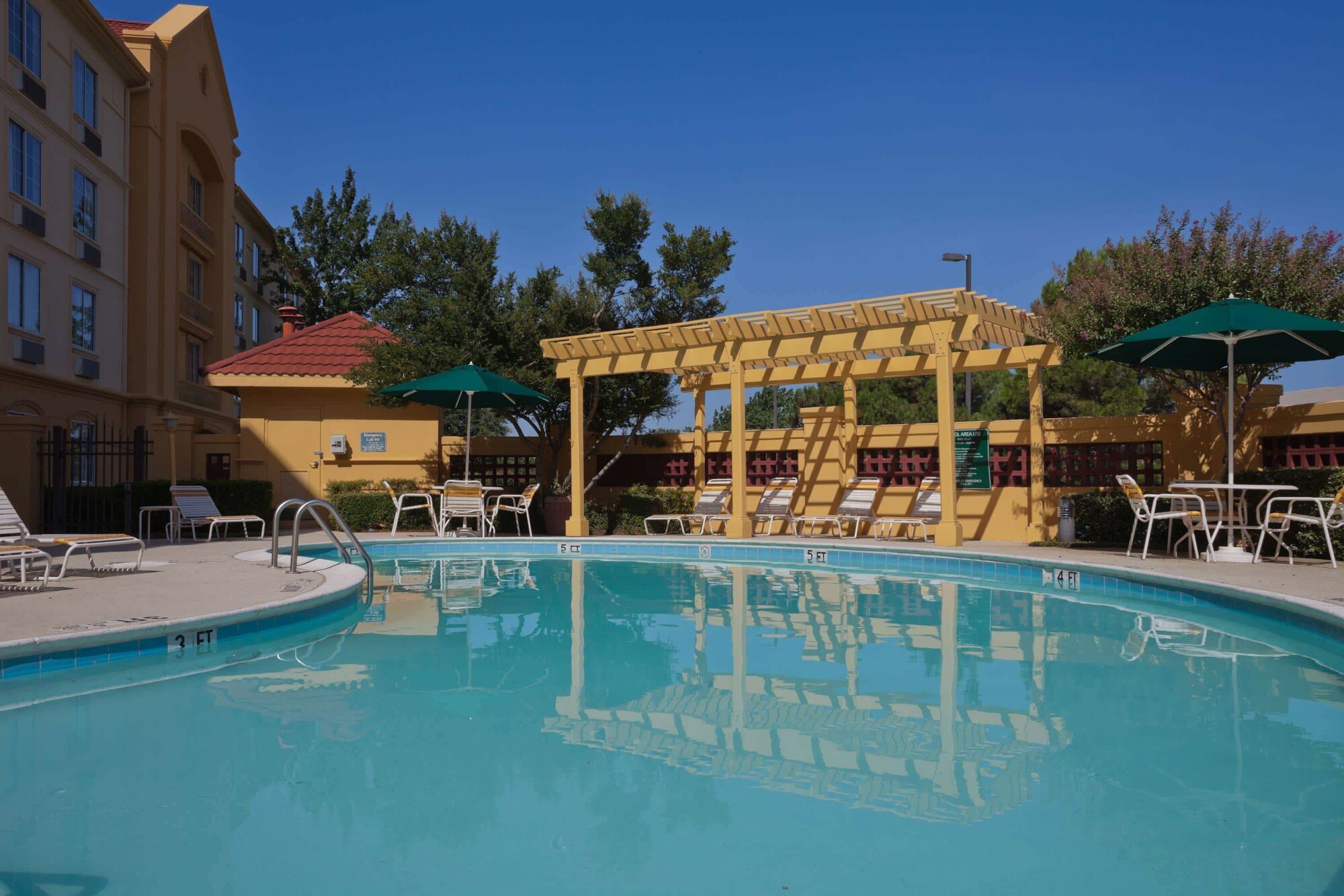 La Quinta Inn & Suites by Wyndham Sherman