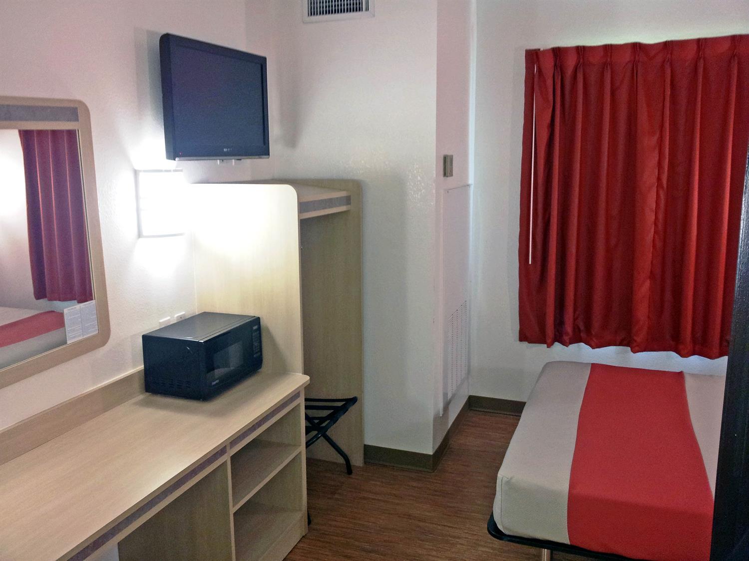 Motel 6 Sinton