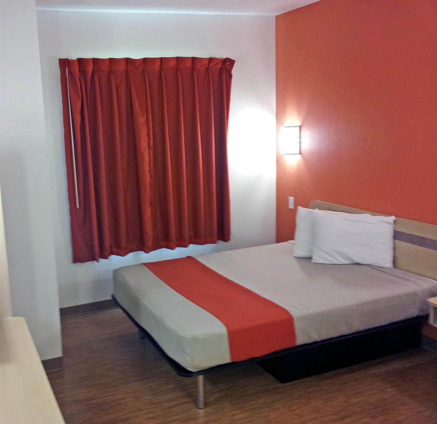 Motel 6 Sinton