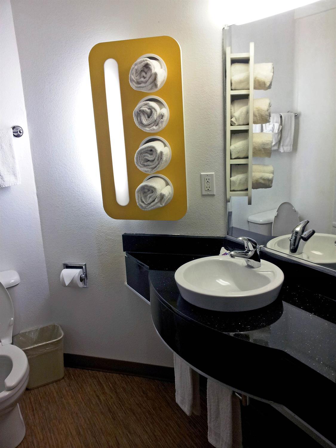 Motel 6 Sinton