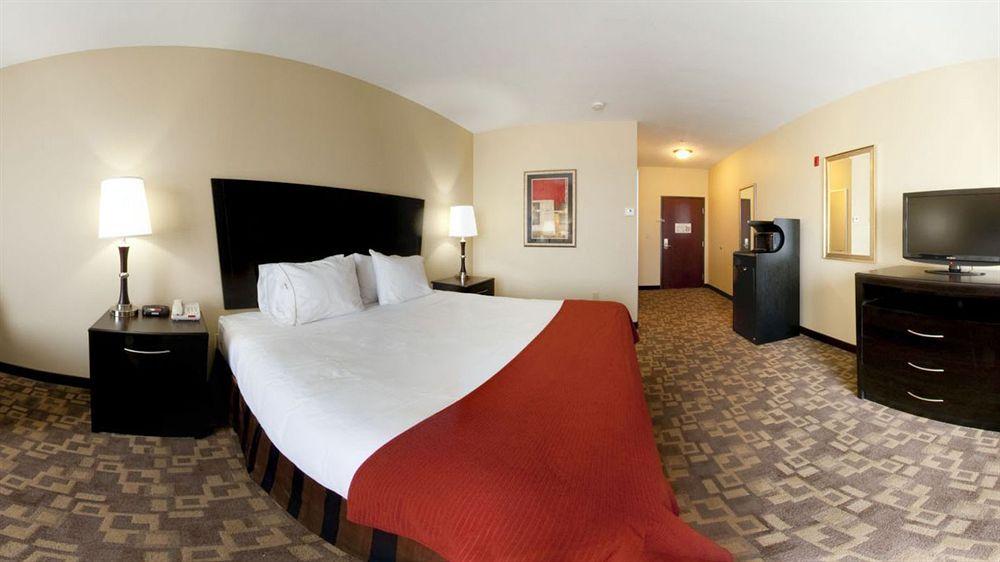 Holiday Inn Express Hotel & Suites Snyder