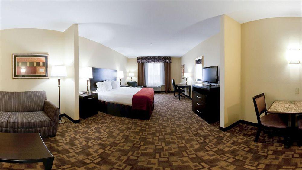 Holiday Inn Express Hotel & Suites Snyder