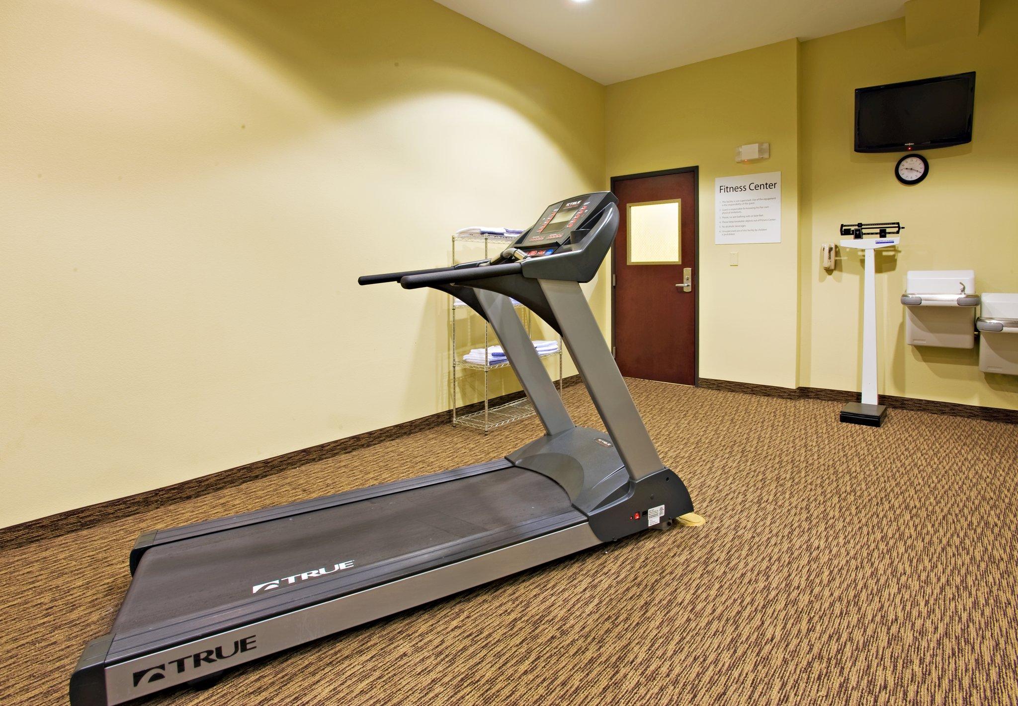 Holiday Inn Express Hotel & Suites Snyder