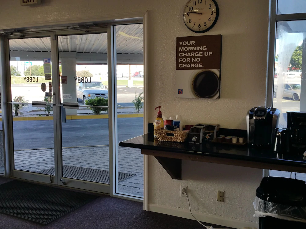 Motel 6 Snyder