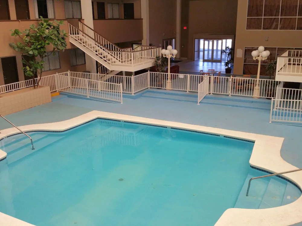 Motel 6 Snyder