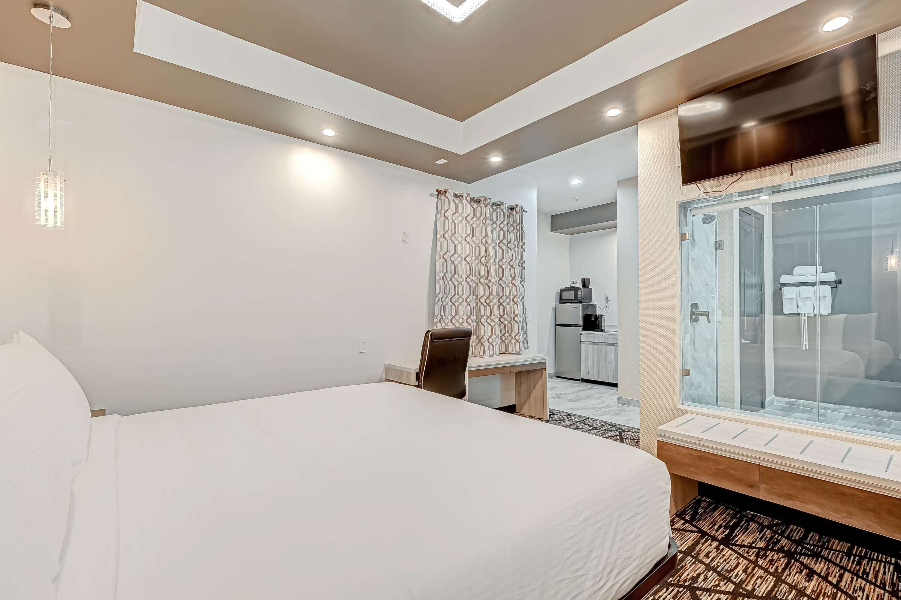 SureStay by Best Western Houston Southeast