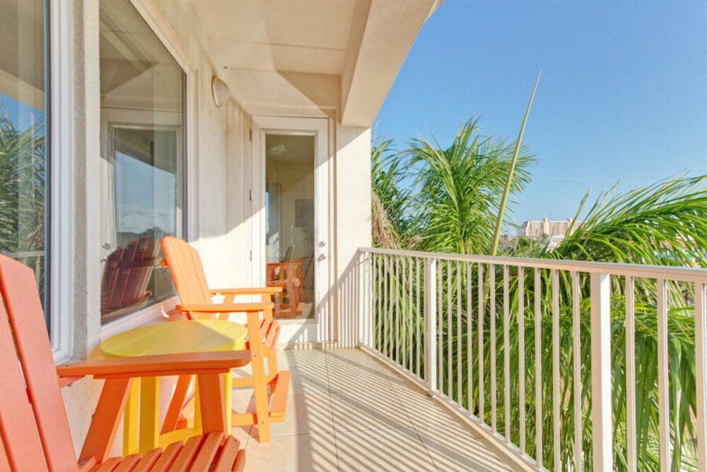 Las Marinas Condominium