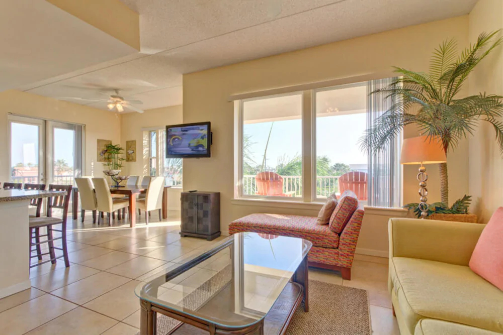 Las Marinas Condominium