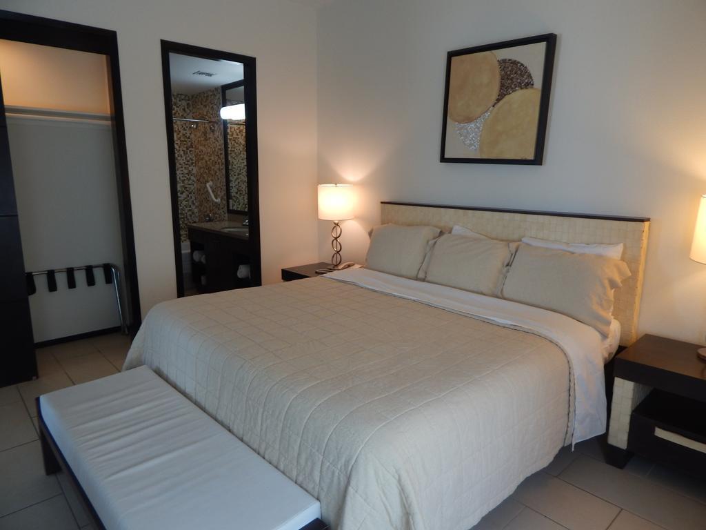 Peninsula Island Resort & Spa