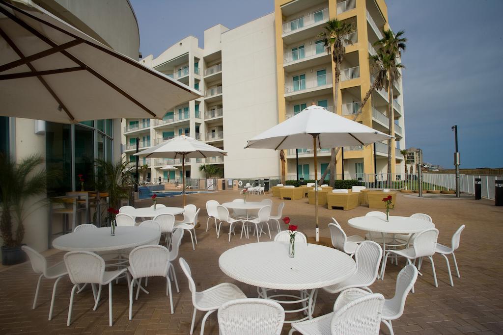 Peninsula Island Resort & Spa