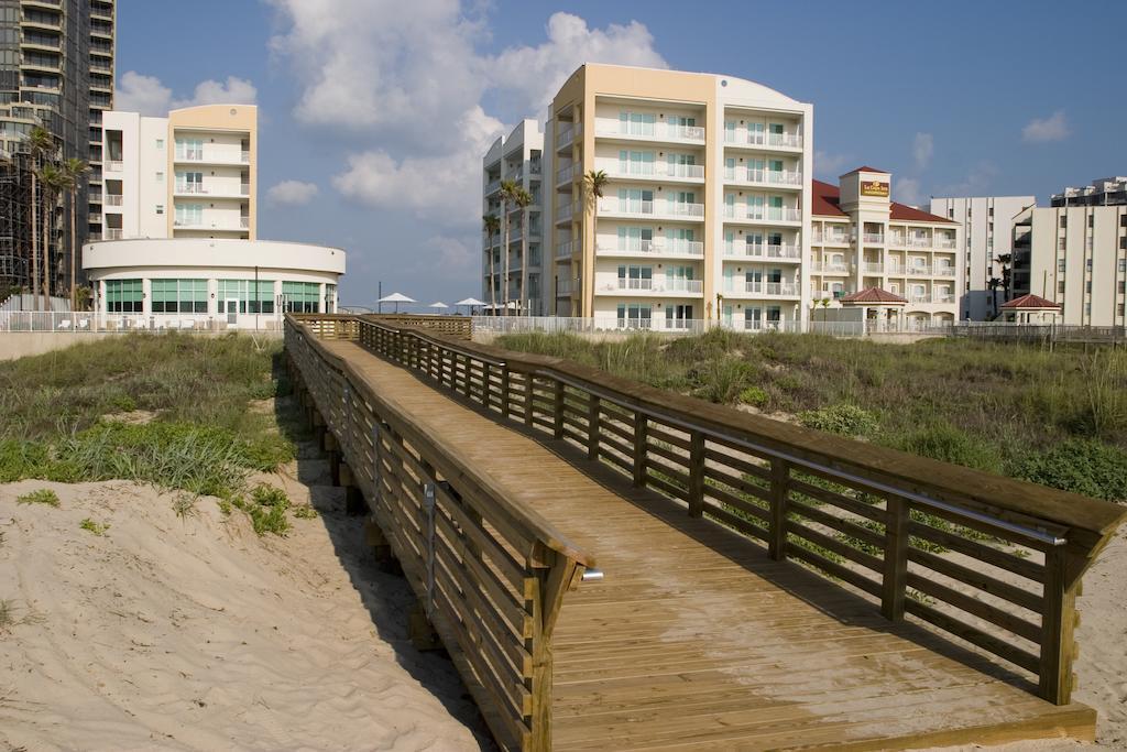 Peninsula Island Resort & Spa