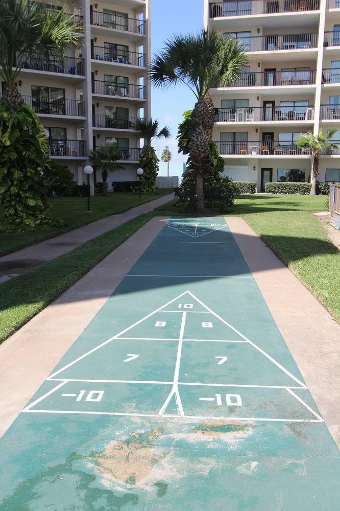 Royale Beach & Tennis Club