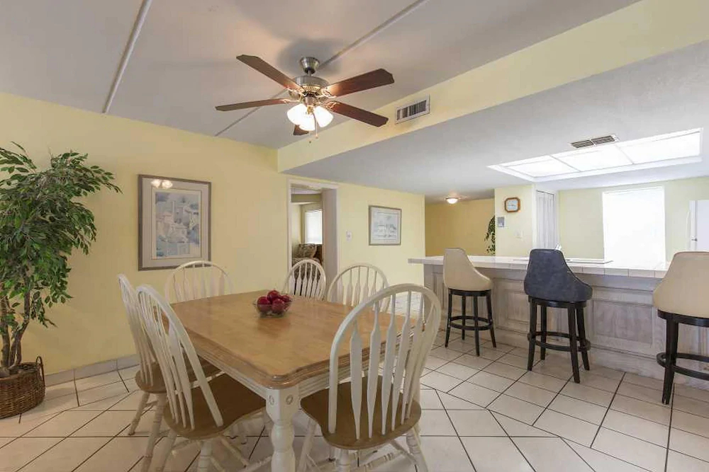 Saida Tower III by Padre Island Rentals