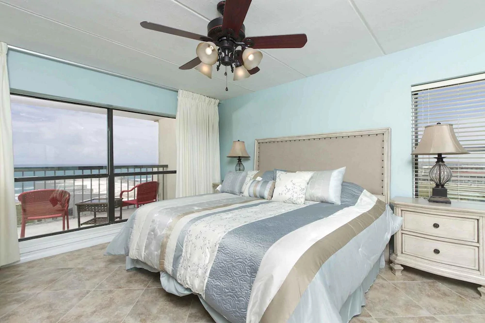 Saida Tower III by Padre Island Rentals