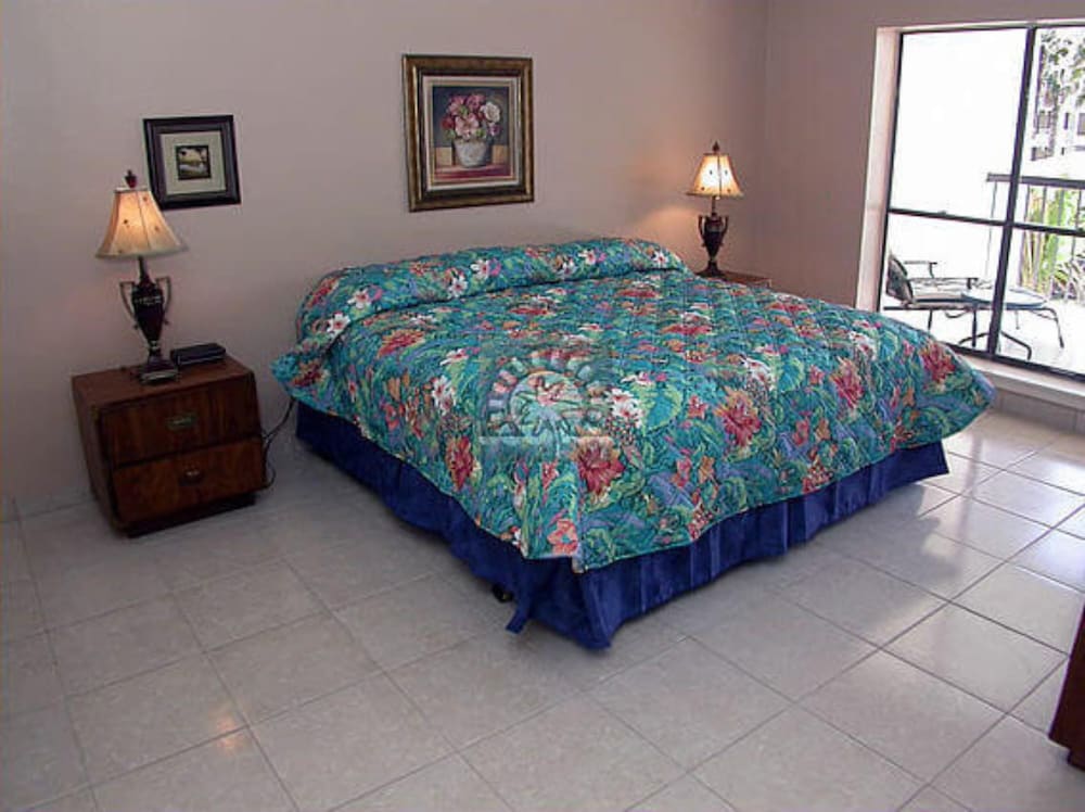 Saida Tower III by Padre Island Rentals