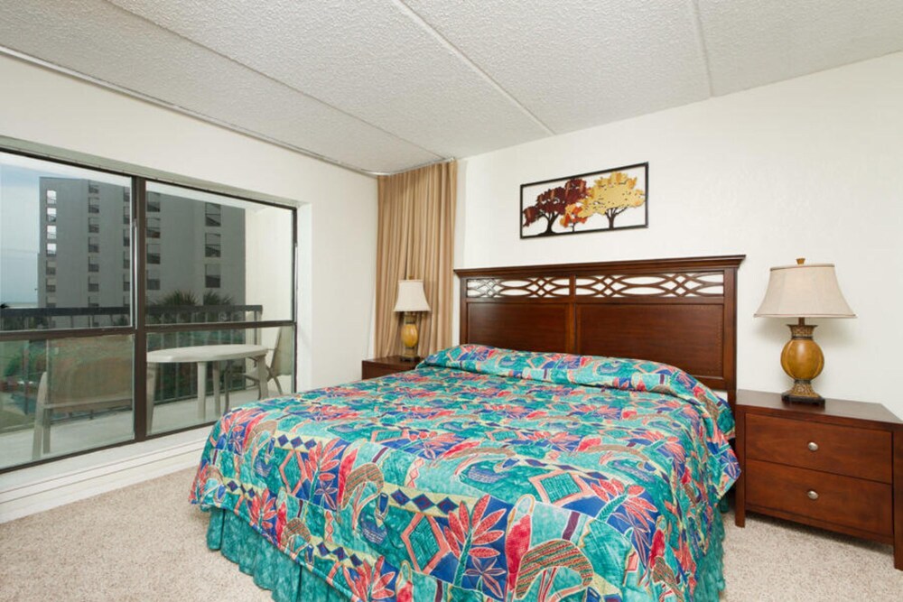 Saida Tower III by Padre Island Rentals