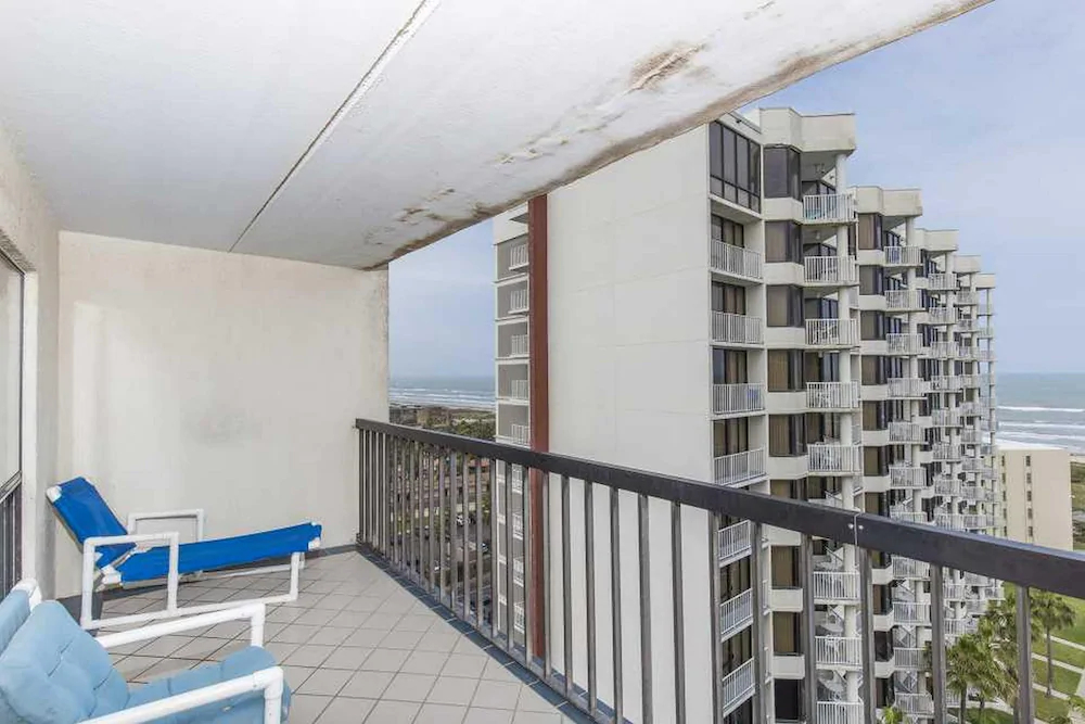 Saida Tower III by Padre Island Rentals