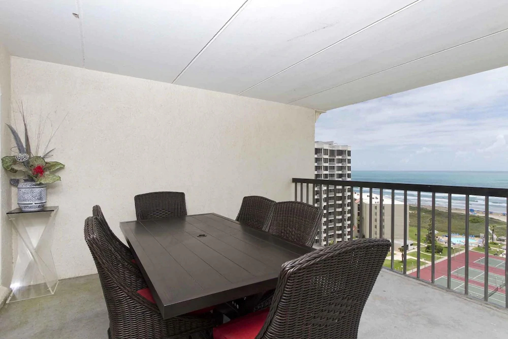 Saida Tower III by Padre Island Rentals