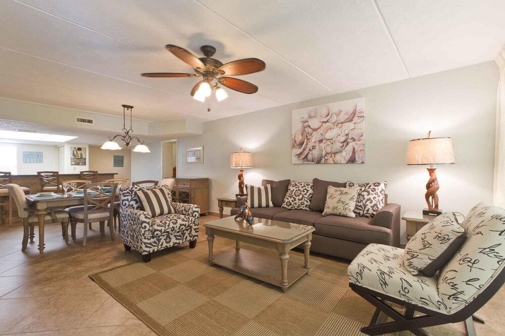 Saida Tower III by Padre Island Rentals