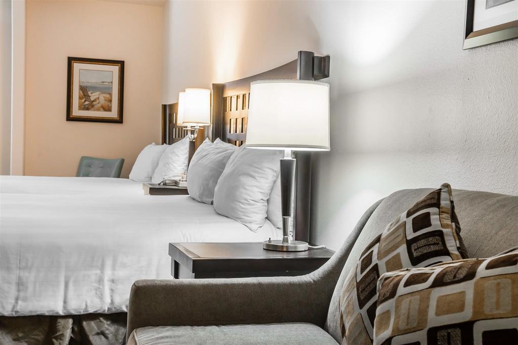 Suites at Sunchase