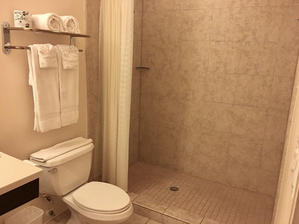 Suites at Sunchase